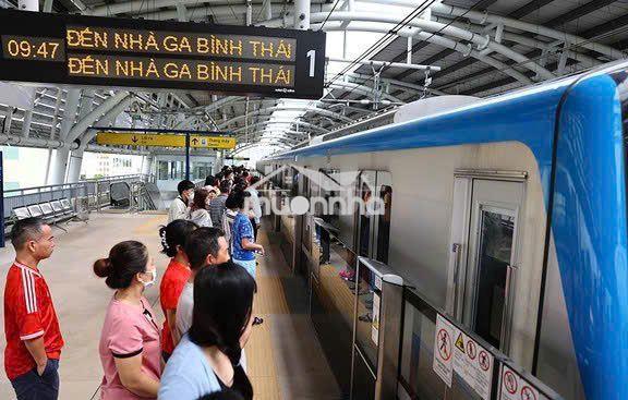 Bán nhà đỗ xuân hợp, cách chợ 2 phút- 5 phút tới ga metro bình thái