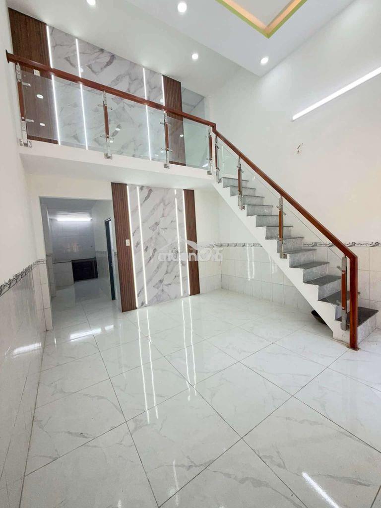 4m x 13m giá 1 tỷ 250 dĩ an 3 phòng ngủ, 2 vệ sinh gần chợ phú an