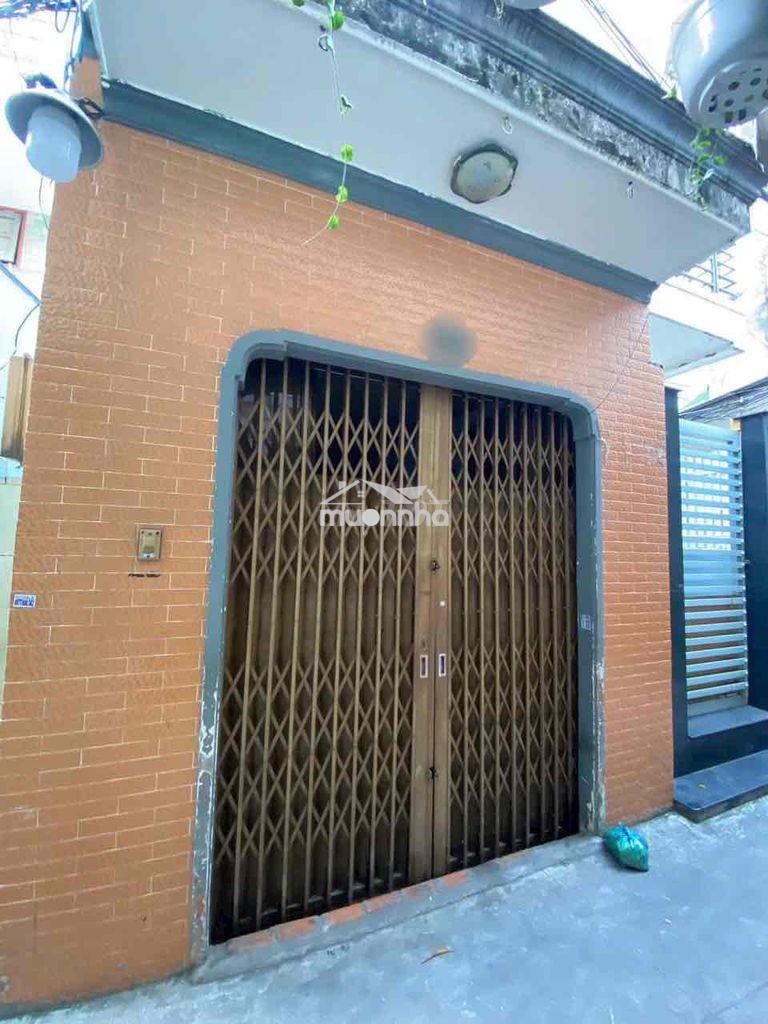 Bán nhà cũ (40m2) tiện xây mới, sát mặt tiền hoà hưng q10. giá:5.9 tỷ - 2