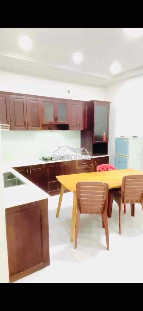 Phòng tách bếp nội thất đầy đủ - 4