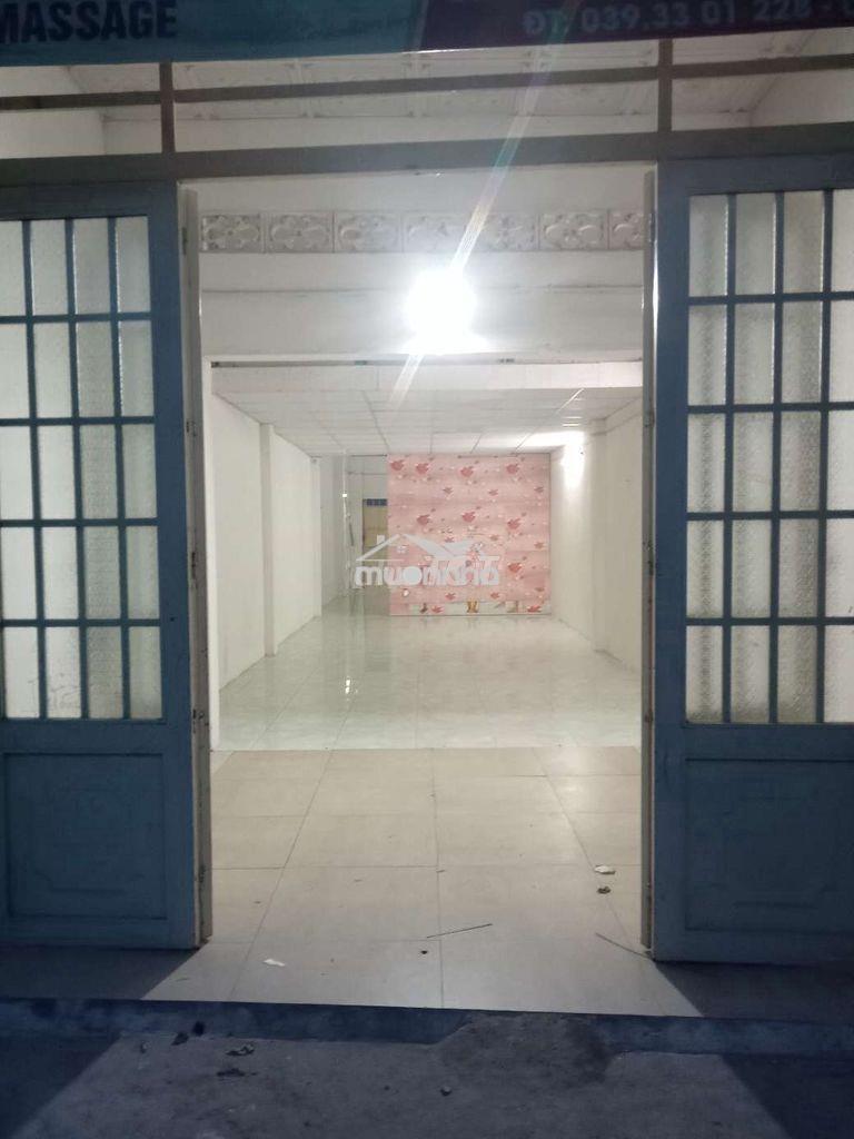 Nhà rộng phan văn hớn, 4mx20m, lửng đúc, 2 phòng ngủ, hẻm xe hơi