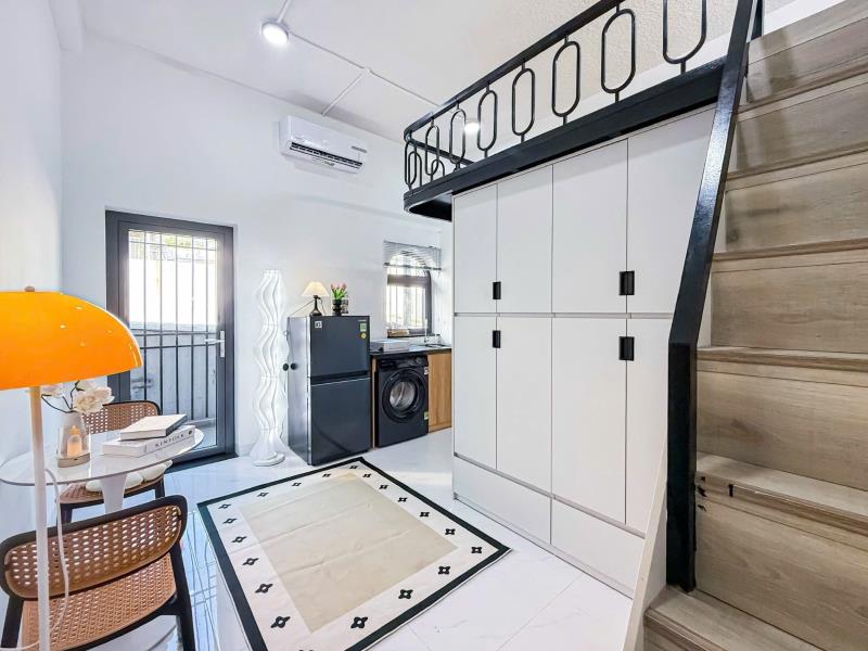 Phòng trọ có gác mới xây, thang máy gần đầm sen - 0886748893