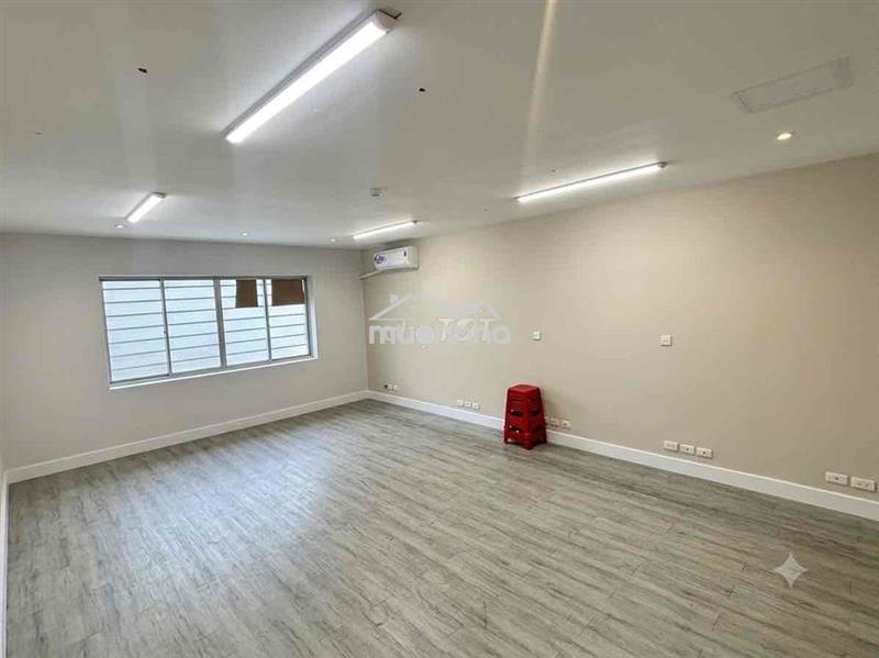 Phòng trọ lớn mặt tiền quận 5 giá rẻ