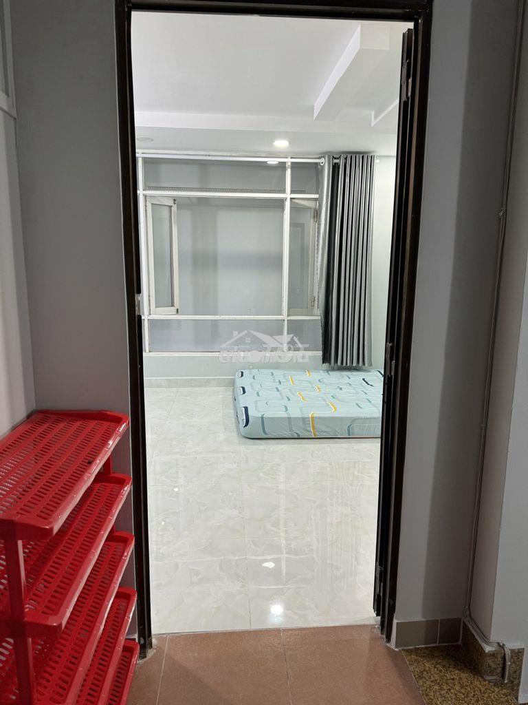 Phòng sát công viên lê văn tám, full nội thất, ngay lầu 1 - 2
