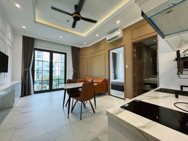 Cho thuê căn hộ 1 phòng ngủ ban công có bảo vệ gần cầu ba son quận 1 - 2
