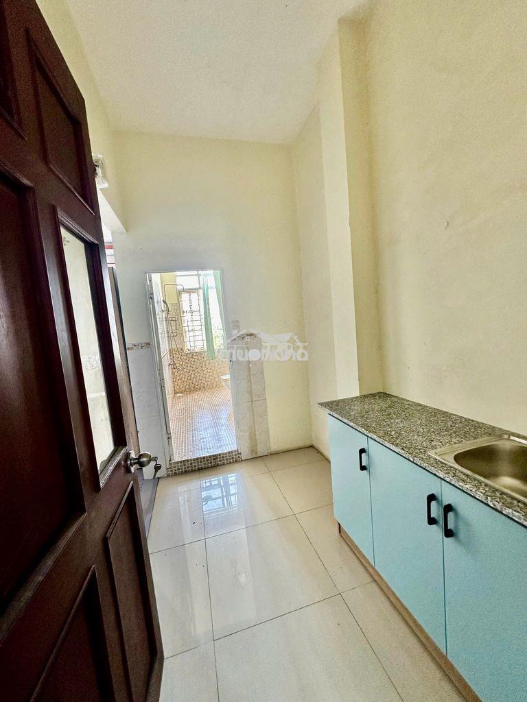 Căn hộ tách bếp full nội thất cửa sổ trời siêu thoáng - Ảnh 4