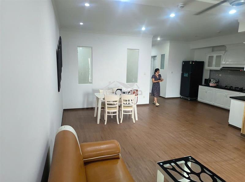 Cho thuê chung cư phan văn trị, quận 5, 80m2, 3pn, 2wc.