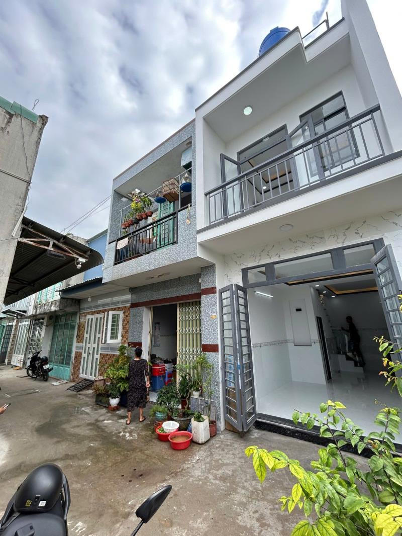 Nhà gần hóc môn gần chợ - giá 600 triệu - 3