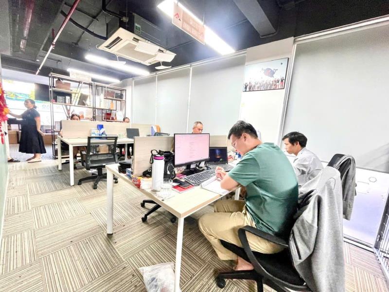 Cho thuê mb văn phòng kinh doanh ngay vòng xoay trung sơn - đường số 3 gồm 1 trệt + 1 lầu dt lên đến 200m2 có tách lẻ lầu - 2