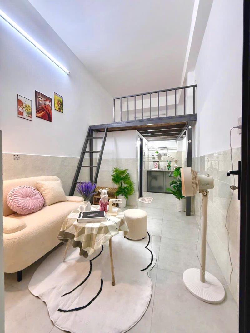 Căn hộ có gác 25m2 ngay đặng thùy trâm, gần đại học văn lang