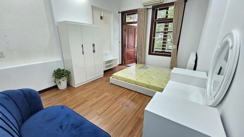 Căn hộ 1pn - ban công thoáng - máy giặt riêng - full nội thất chỉ vào ở - rộng rãi 46m2 - vị trí đẹp thuận tiện di chuyển nhanh các quận trung tâm - 2