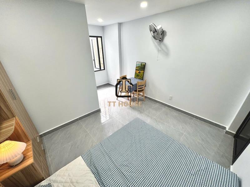 Studio tách bếp - máy giặt riêng - nội thất setup sẵn chỉ vào ở - hầm xe thang máy - vị trí đẹp ngay học viện cán bộ - xung quanh nhiều tiện ích - 2