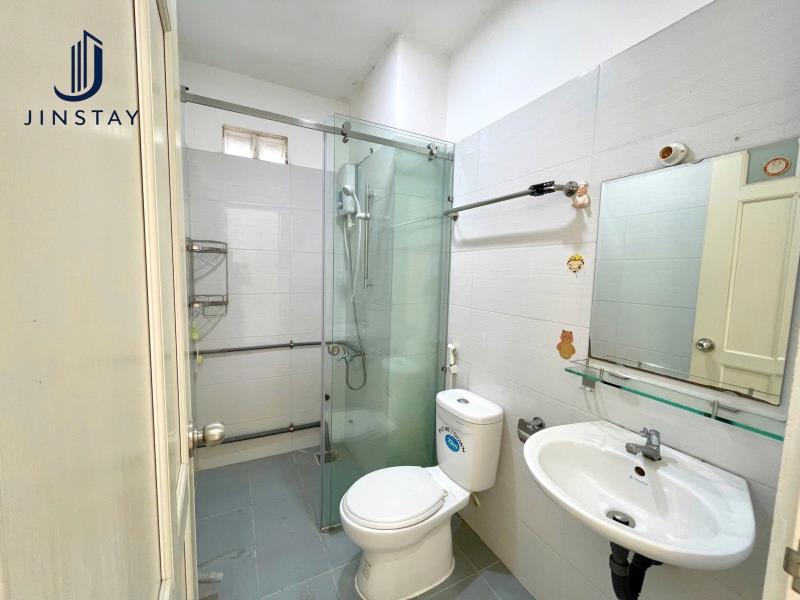 Cho thuê căn hộ dịch dụ full nội thất ban công thoáng - 4