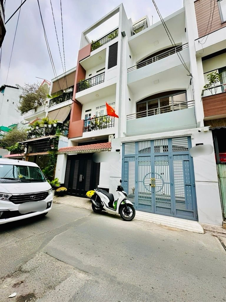Sát đầm sen - hẻm xe tải - 3 tầng btct - tô hiệu – tân phú – dt: 4*13m – 8 tỷ 060