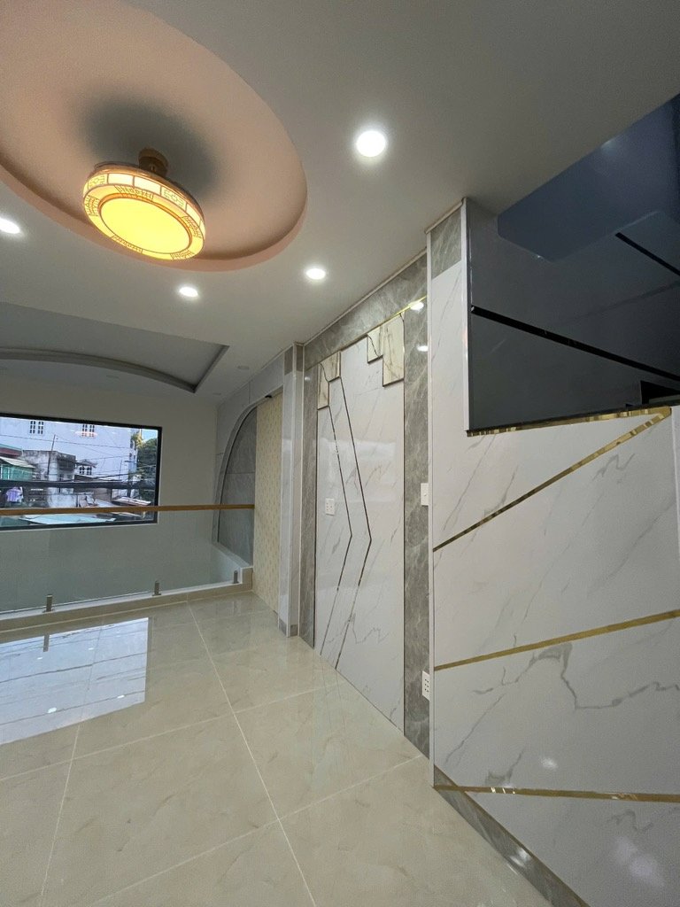 Gần đầm sen mặt tiền kinh doanh  lương thế vinh -  tân phú-dt: 6.5*15- 14 tỷ 7 - 4