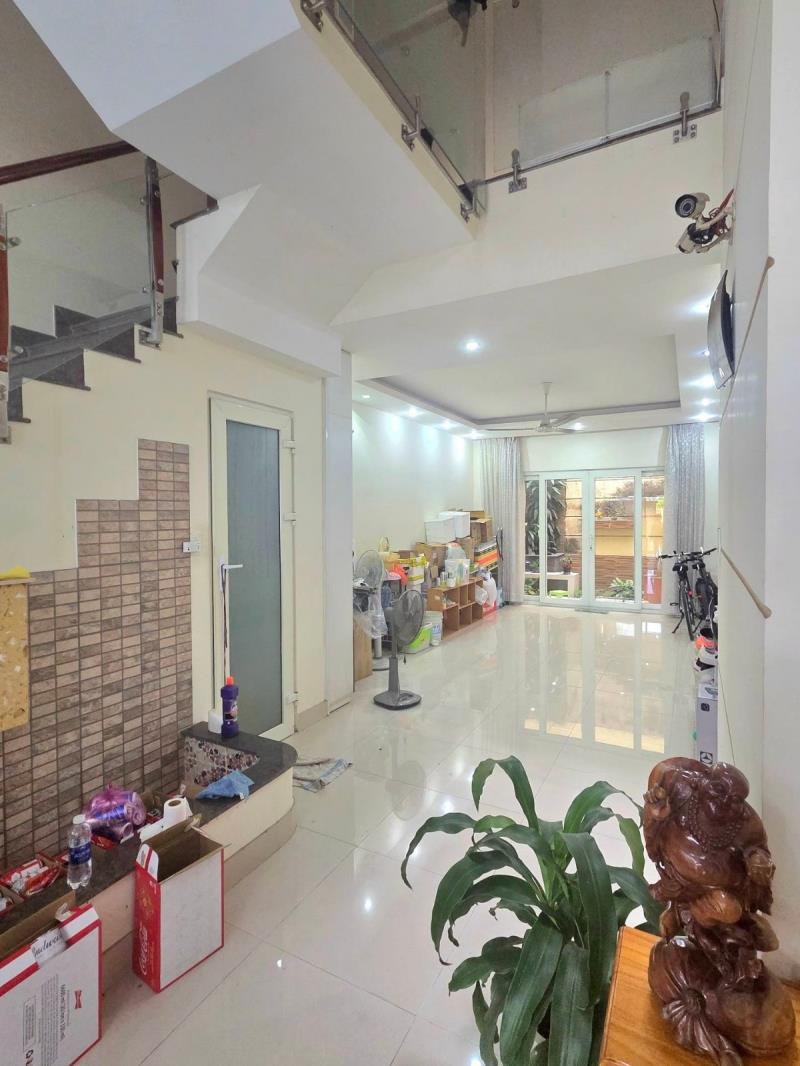 Mtkd sầm uất tô hiệu – tân phú – 4 tầng- dt: 4*22m – 17 tỷ 5 - 2