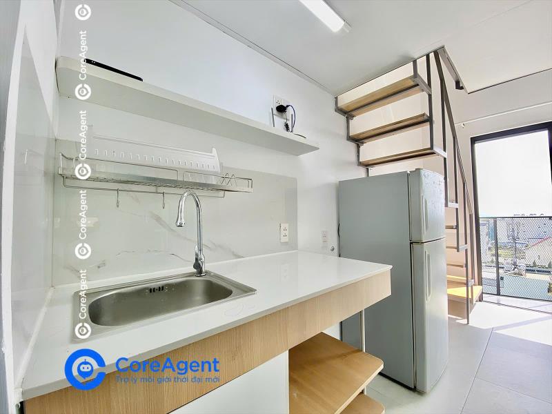 Duplex ban công full nội thất có thang máy ngay lê văn việt - ngã tư thủ đức - ute - ở được 3 - 4 người - 4