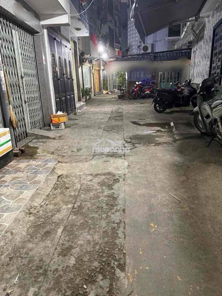 B.án nh.à trần bình trọng q.5 - 1 trệt 1 lửng 2 lầu st trước btct - d