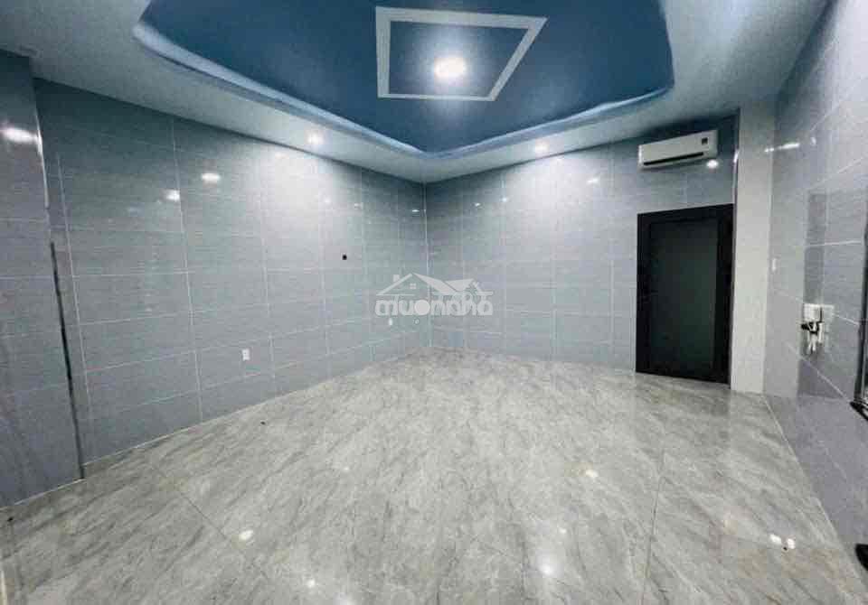 Cho thuê nhà đẹp 7 phòng ngủ góc 2 mặt tiền kdc bửu long 3 - 4