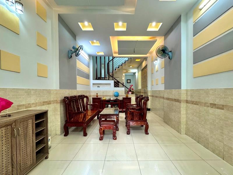 Nhà mới dọn vào ngay 4x16, 4 tầng, ngay gần gò xoài, bình tân chỉ 6 tỷ
