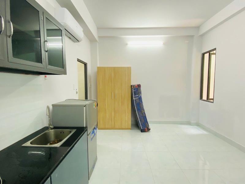 Cho thuê phòng quận bình thạnh. full nội thất, có cửa sổ, miễn phí xe. gần vlu, iuh.