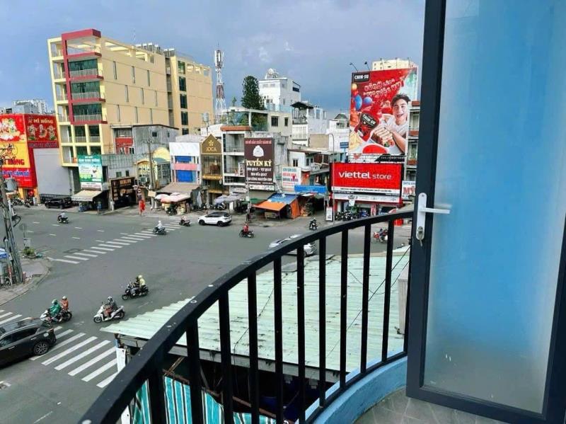 🏡 Nhà mới giá rẻ – chỉ 4tr5! 🔥 gác + ban công + cửa sổ  📍 bạch đằng, bình thạnh - 4
