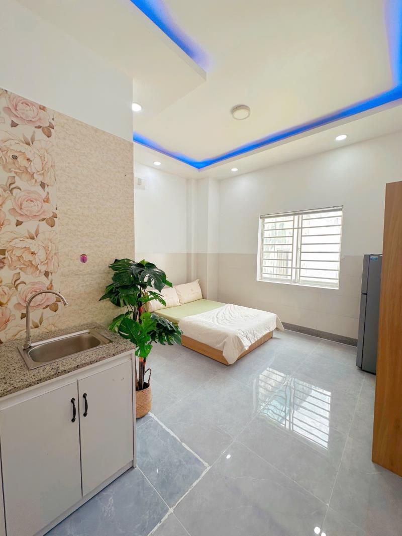 Studio full nội thất - bếp riêng - gần cửa sổ thoáng mát - gần phú nhuận , tân bình , quận 3  - 2
