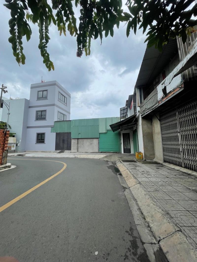 🔥 Nhà 2 mặt tiền – sát chung cư tô ký – trung mỹ tây 📐 diện tích tổng: 85m²- 7176m.61
