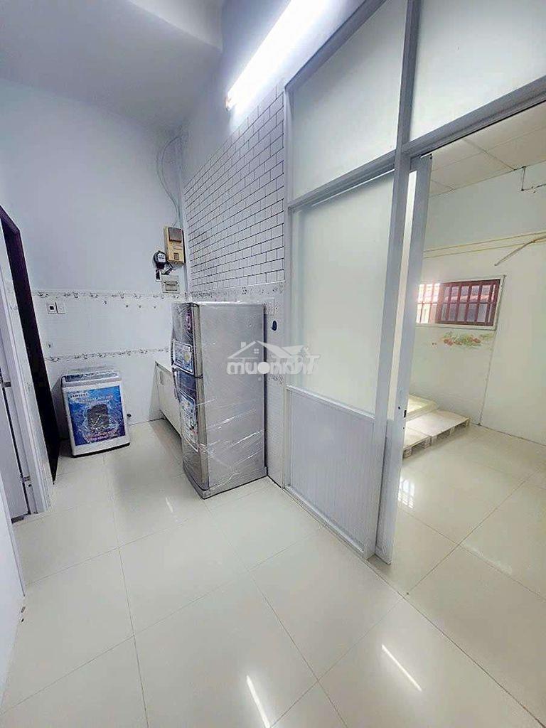 Phòng chdv full nội thất gồm 2pn có cửa sổ,bếp nấu ăn - Ảnh 2