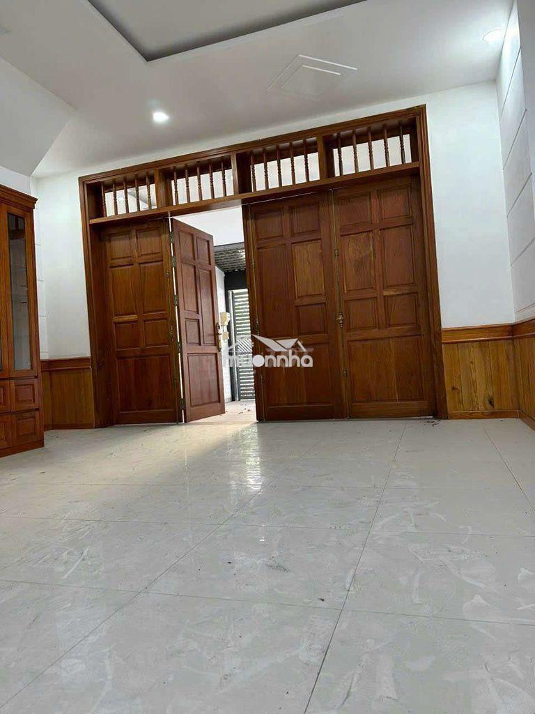 Nhà rộng rãi 5*22, trệt lầu, 2pn, sân xe hơi rộng, đường xe tải - 2