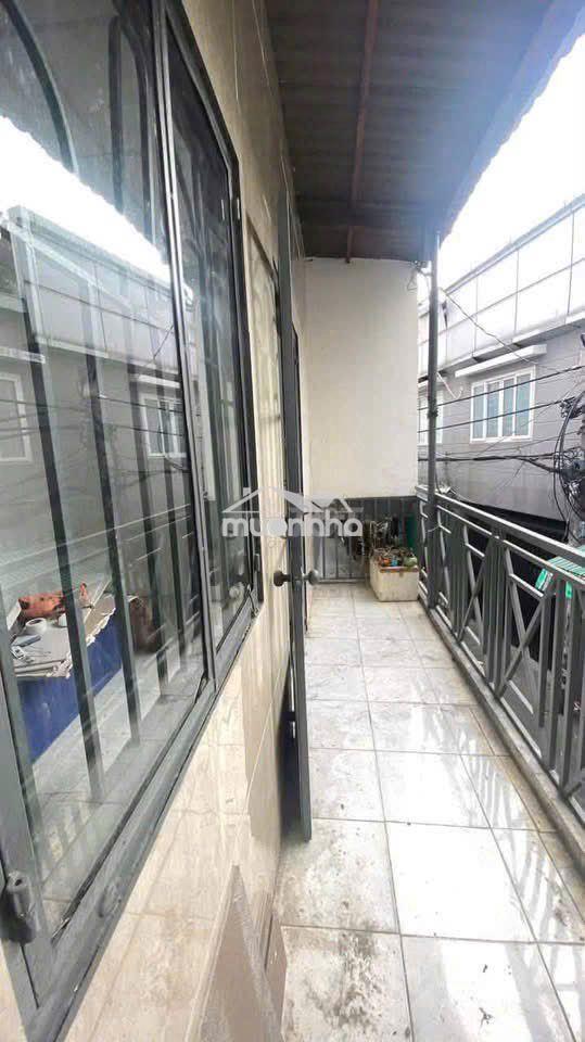 Cho thuê nhà thoại ngọc hầu 4 x 10m đúc 1 lầu 3 pn , 2 wc . - 4