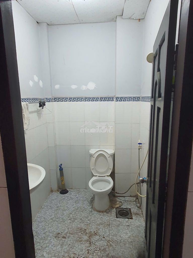 Cho thuê nhà mới ngay chợ lạc quang, 4x15. 1 tr 1 lầu. p đht quận 12.  - 4