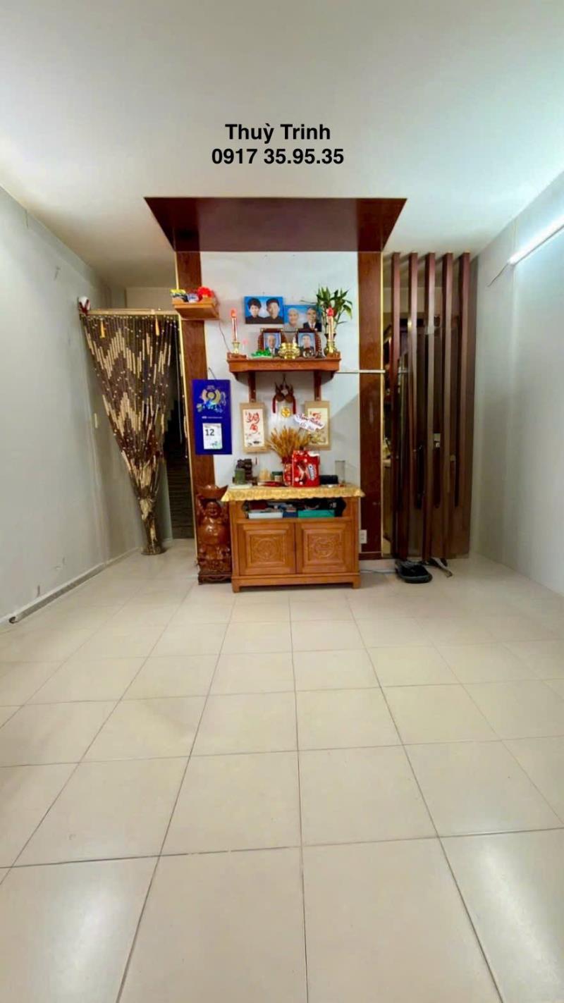 Nhà 4 tầng đúc btct - 3 phòng ngủ- 4 wc - sổ hồng riêng - hoàn công đầy đủ - an hội đông - 4 tỷ 500 thương lượng