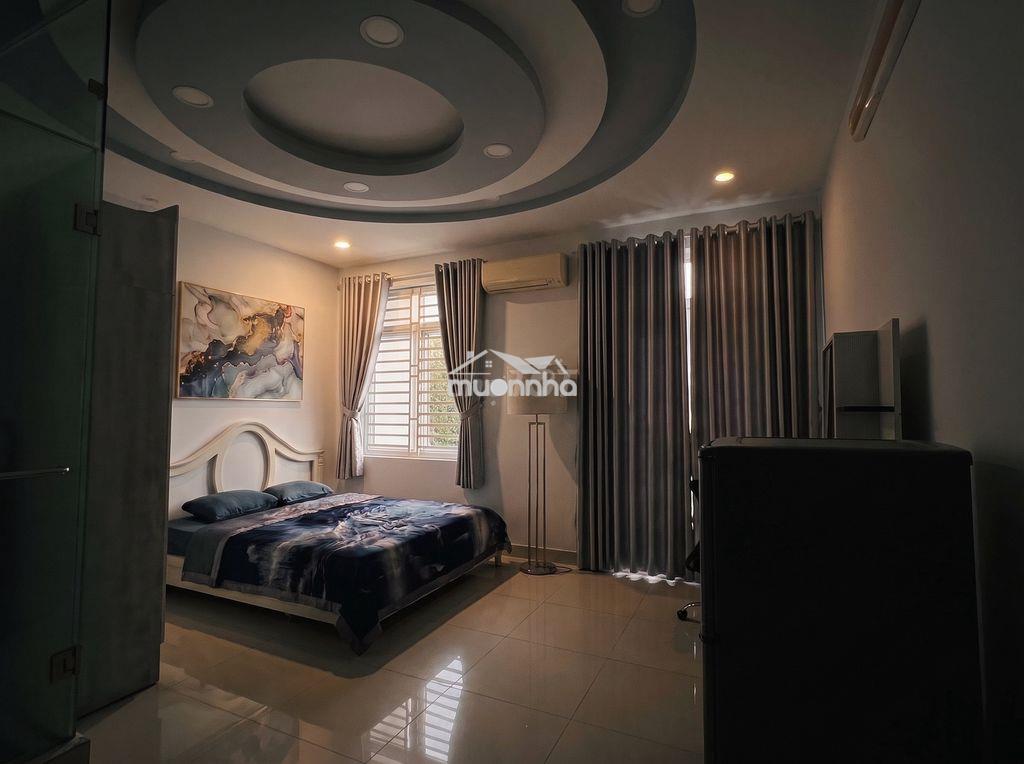 Phòng rộng, ban công, máy giặt riêng ngay khu công viên ở quận 7 - 3