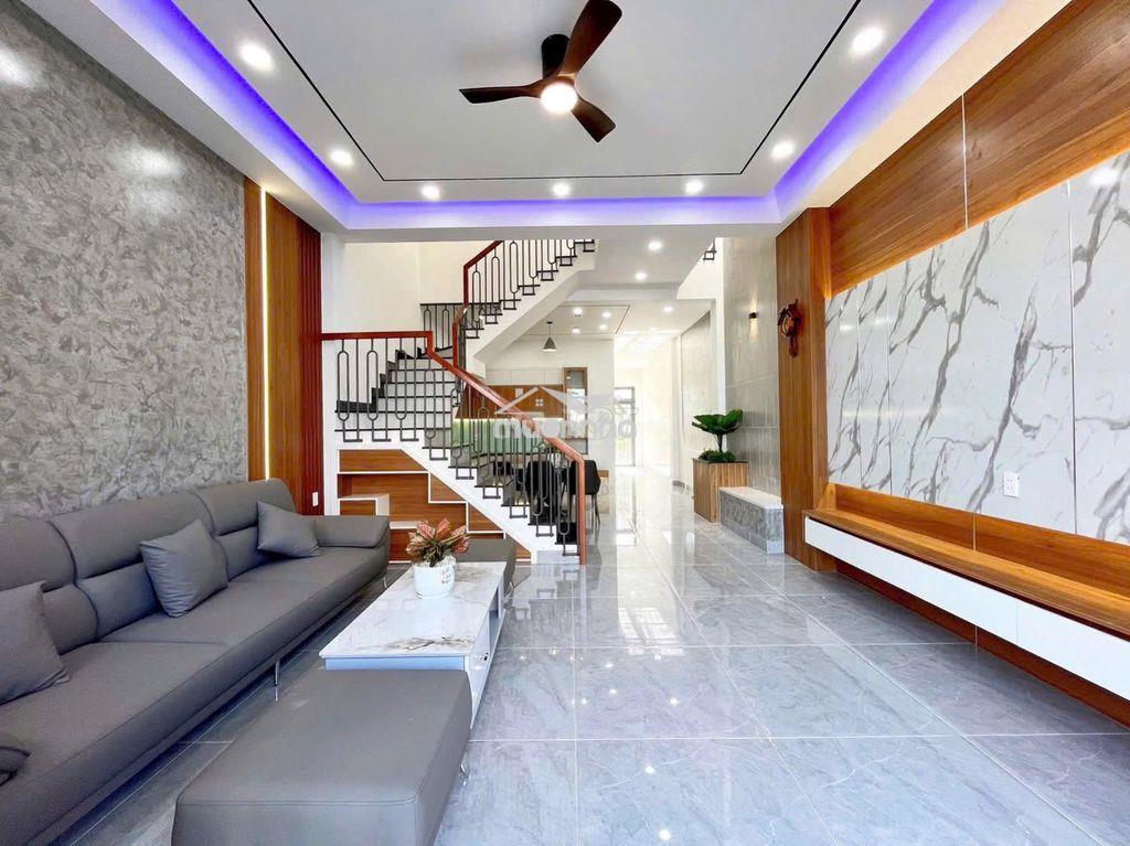 🔥 Bán nhà mặt tiền quốc lộ 13 tặng full - 3