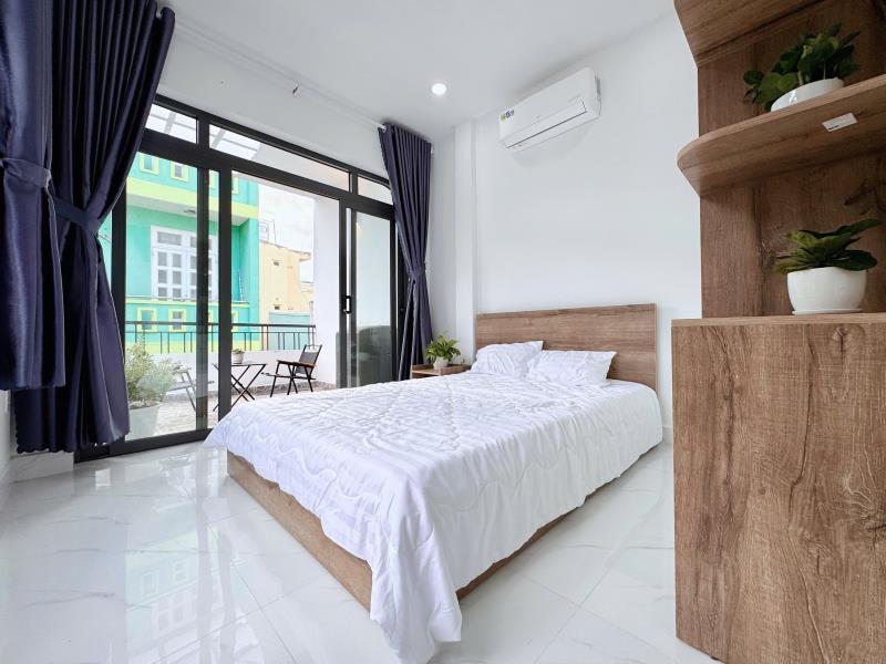 Cho thuê 1pn ban công 40m2 có máy giặt riêng ngay cầu bông - công viên lê văn tám - chợ bà chiểu - đh mở