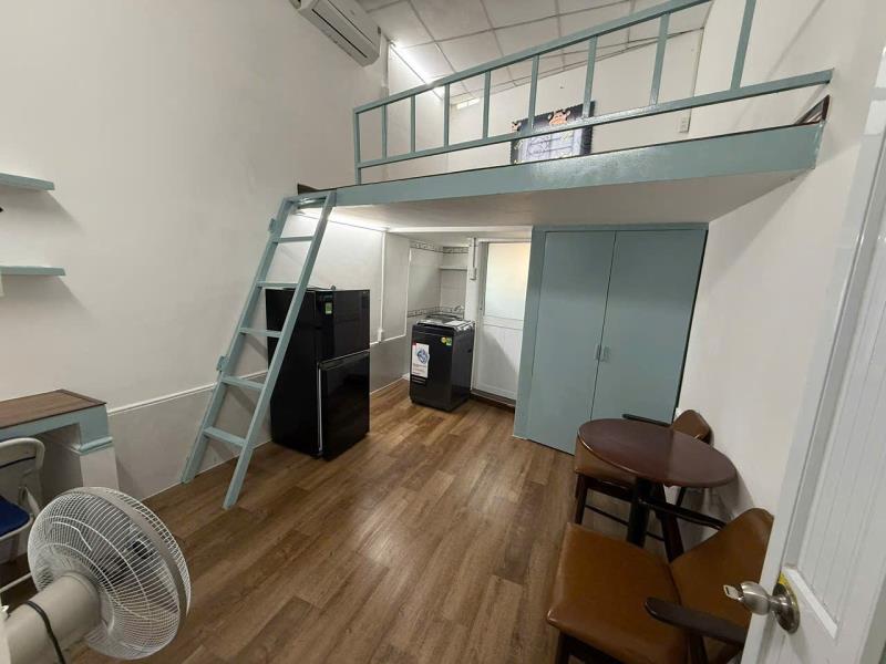 Cho thuê duplex nguyễn gia trí – phòng rộng 30m² – cửa sổ thoáng – gần nhiều đại học giao thông vận tải 500m - có thể ở liền