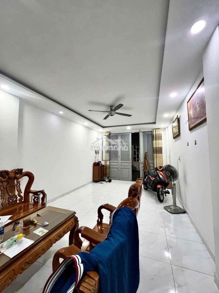 Tân phú hiếm có-rộng đẹp rẽ-bán nhà 4×14-4tầng-đường bờ bao -sát aeon - 2