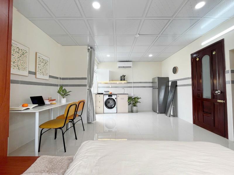 Căn hộ full nội thất có máy giặt riêng - ban công mặt tiền đường - nhà thang máy - ngay dh văn lang, iuh - 3