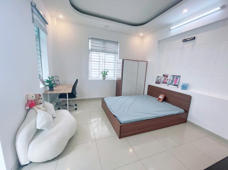 Căn hộ full nội thất - ban công - máy giặt riêng - ngay chợ bà chiểu thuận tiện di chuyển các quận