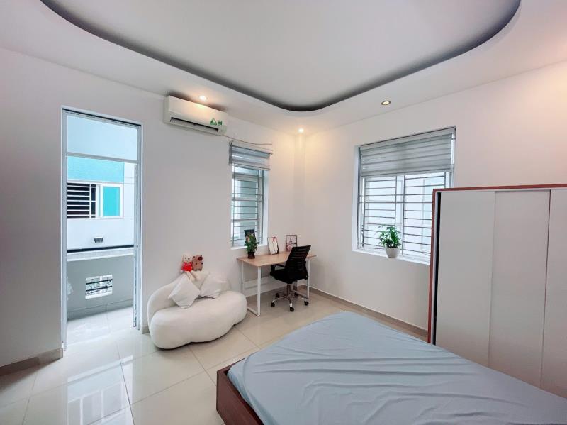 Căn hộ full nội thất - ban công - máy giặt riêng - ngay chợ bà chiểu thuận tiện di chuyển các quận - 2