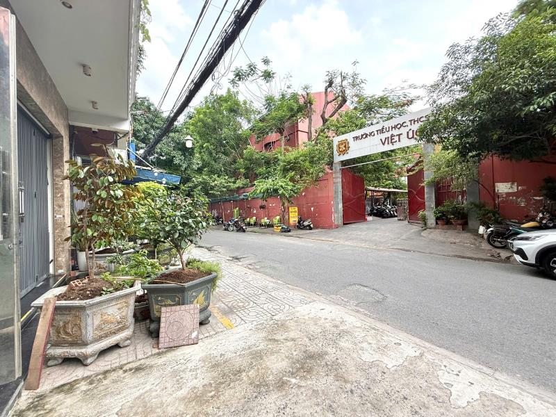 Cho thuê mặt bằng kinh doanh 30m2 ngay nguyễn ngọc lộc giao 3/2