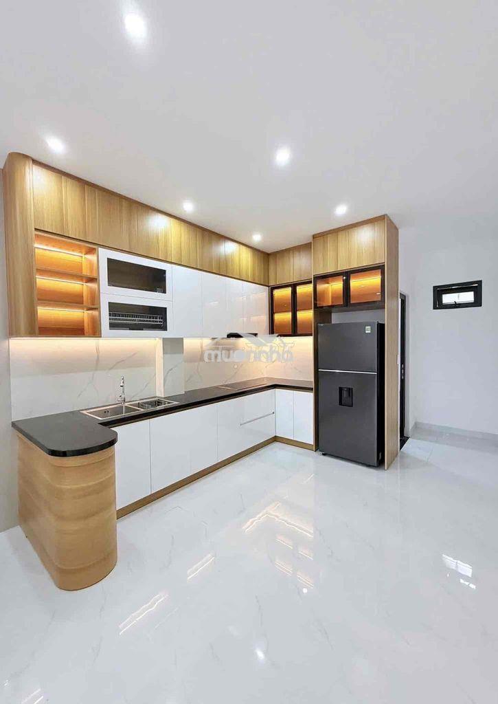 Nhà 2 tầng - hẻm xe hơi - phạm văn đồng - 2