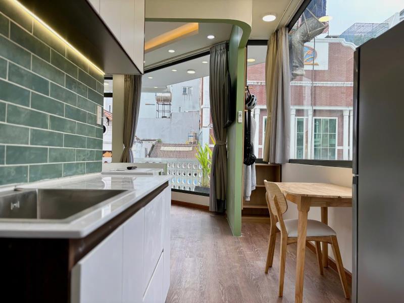 Căn hộ cực chill  ban công cửa sổ cực to  50m2  gần công viên hoàng văn thụ centre point phú nhuận