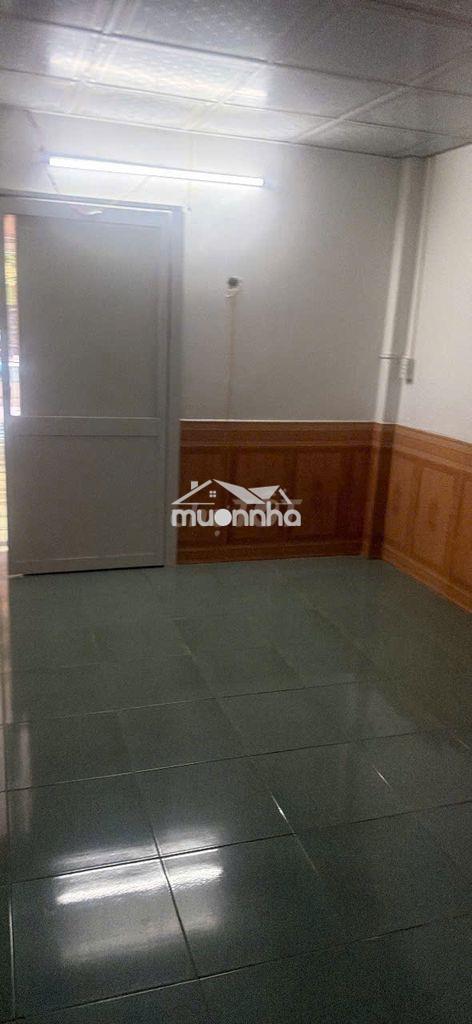 Cho thuê mặt bằng gần chợ, 4 x 14m, 02pn, giá 10tr/ thág - 2