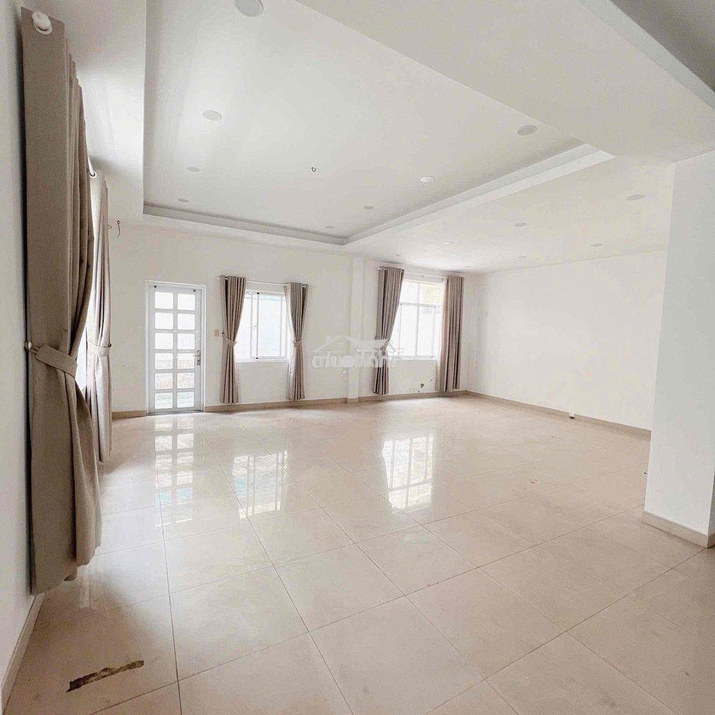 Cho thuê biệt thự hoàng gia – trung tâm hành chính dĩ an 🏡💥 📍 kp. - 3