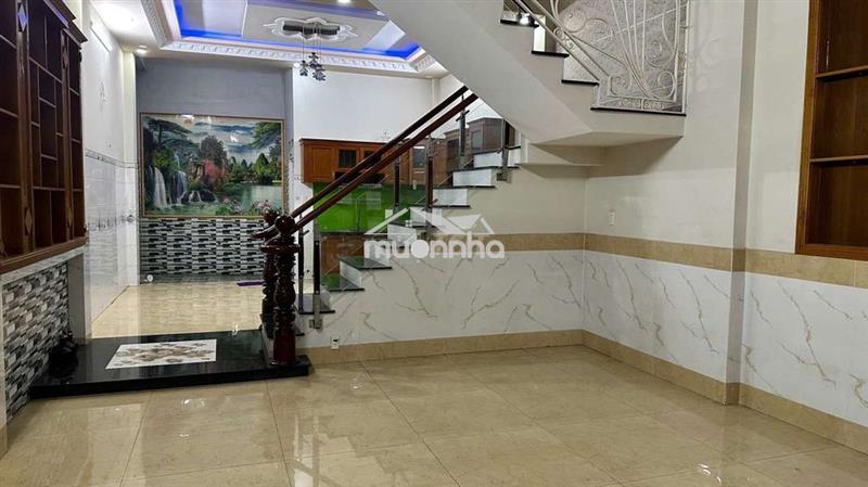 Cho thuê nhà giá rẻ - hẻm 10m ô tô để trong nhà