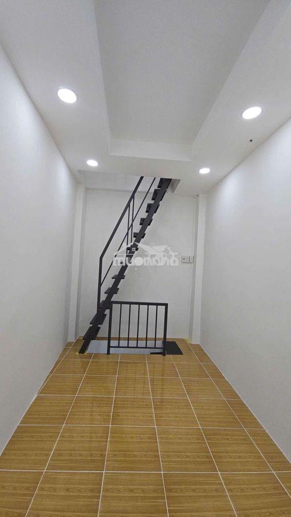 Nhà trần hưng đạo 3 lầu sổ riêng hoàn công đâỳ đủ - 2