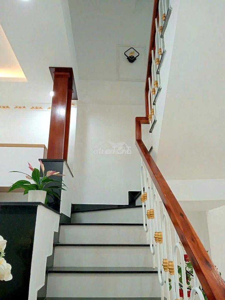 Cần cho thuê nhà hxh 198/3a trần quang khải p.tân định q.1 - 4