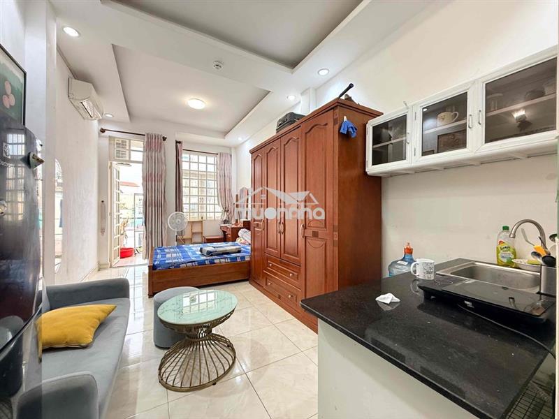 Cho thuê phòng ban công 35m2 quận 10_ngay vx lê đại hành_đh y dược